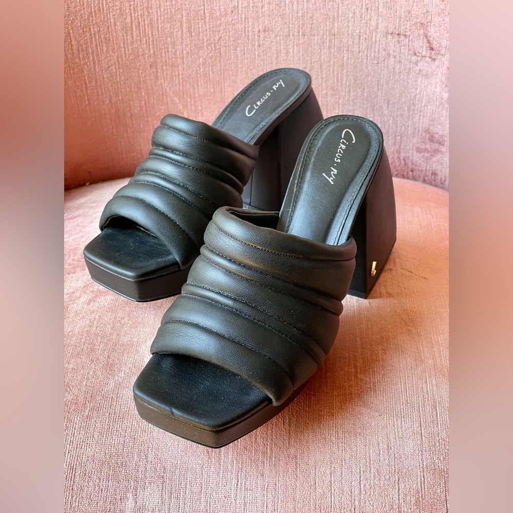 Sam Edelman Mules / 7